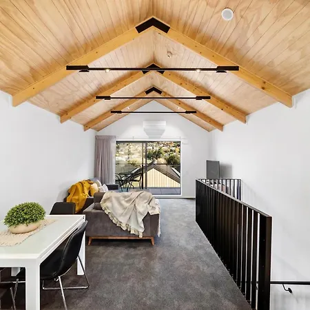 2 Bed 2 Bathroom Brand New Paradise 8 Mins To Cbd